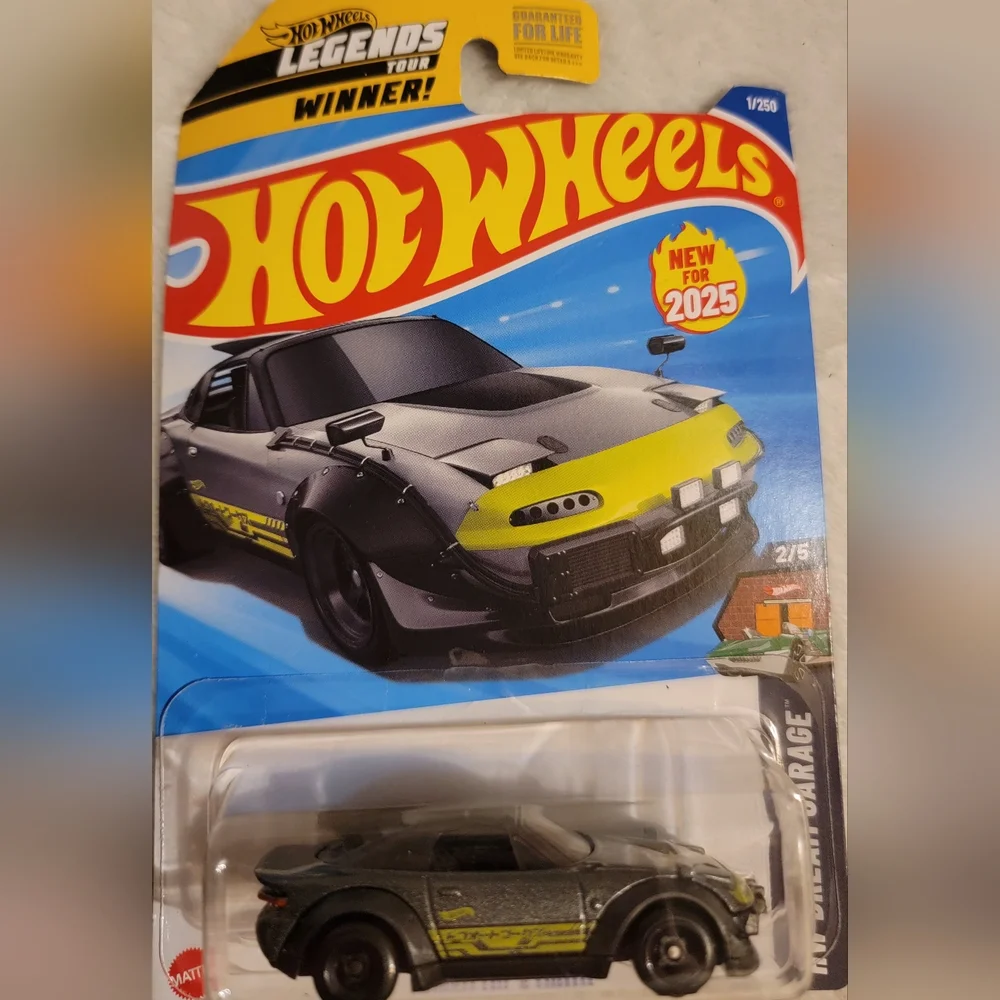 Mazda MX-5 Miata Hot Wheels 2024